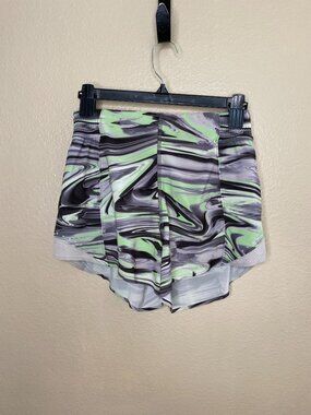Lululemon Womens Hotty Hot Shorts Size 4 Swirled Green Running polyester